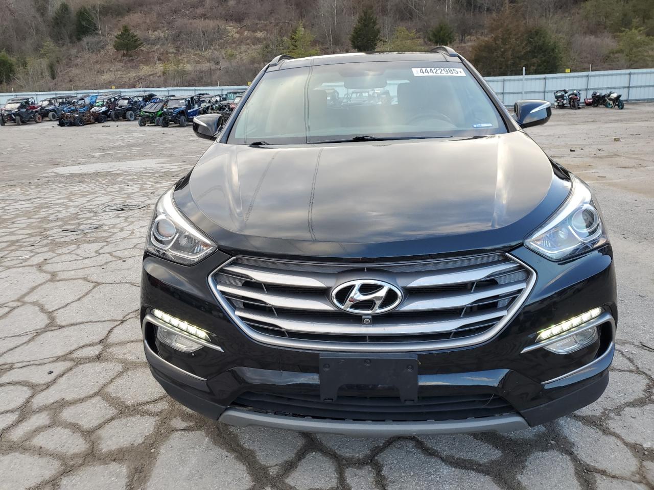 2018 Hyundai Santa Fe - Image 5