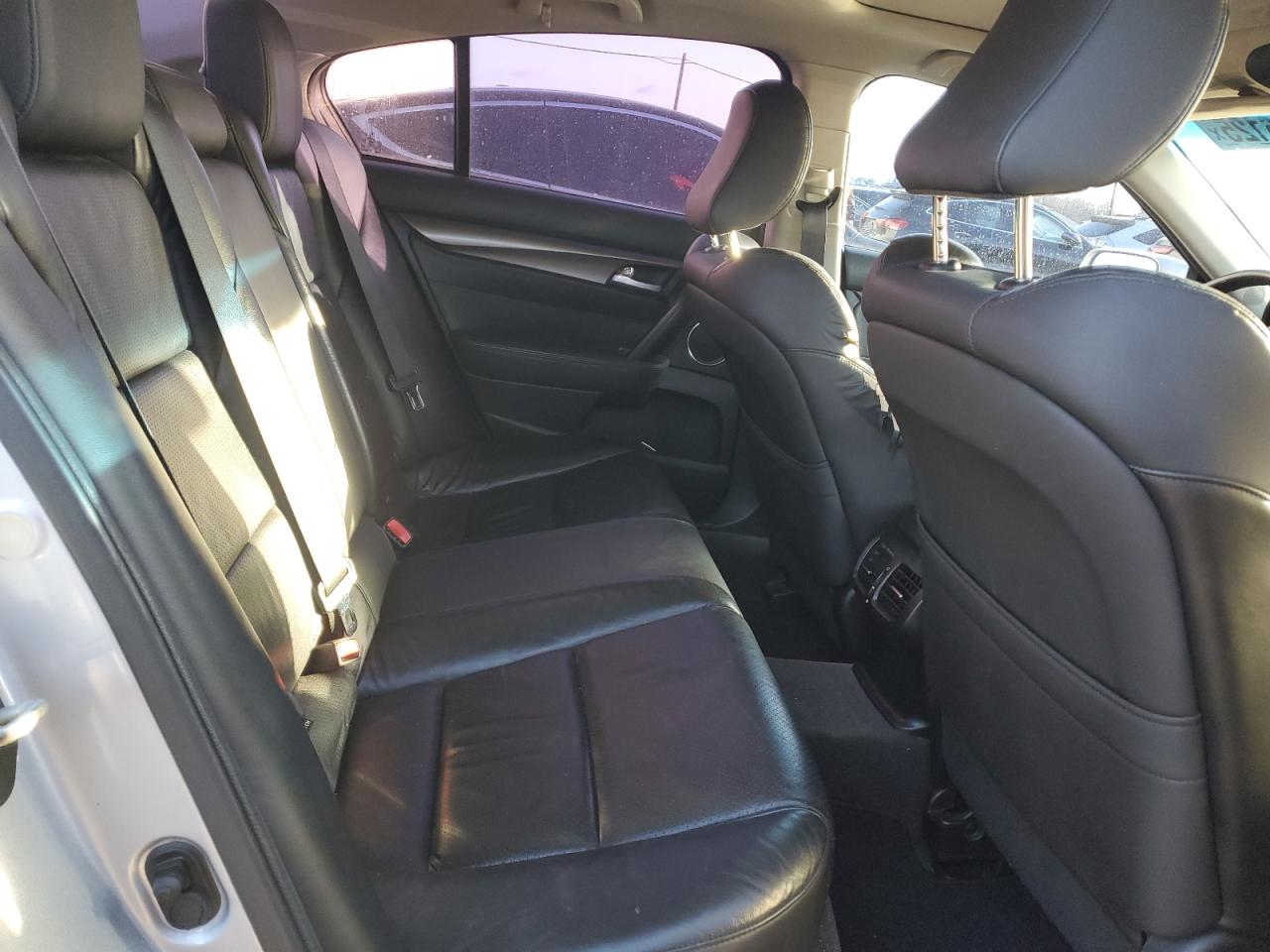 2012 Acura TL - Image 10