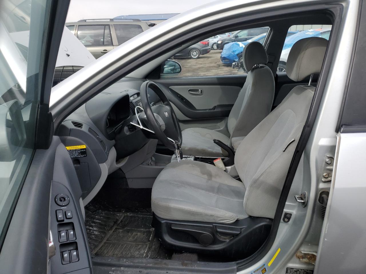 2009 Hyundai Elantra - Image 7