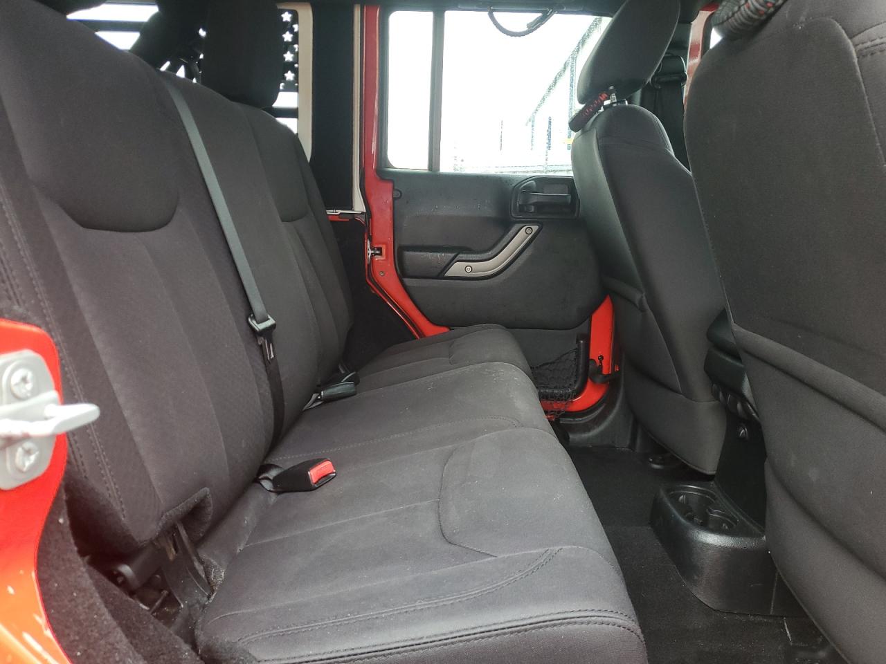 2015 Jeep Wrangler - Image 10