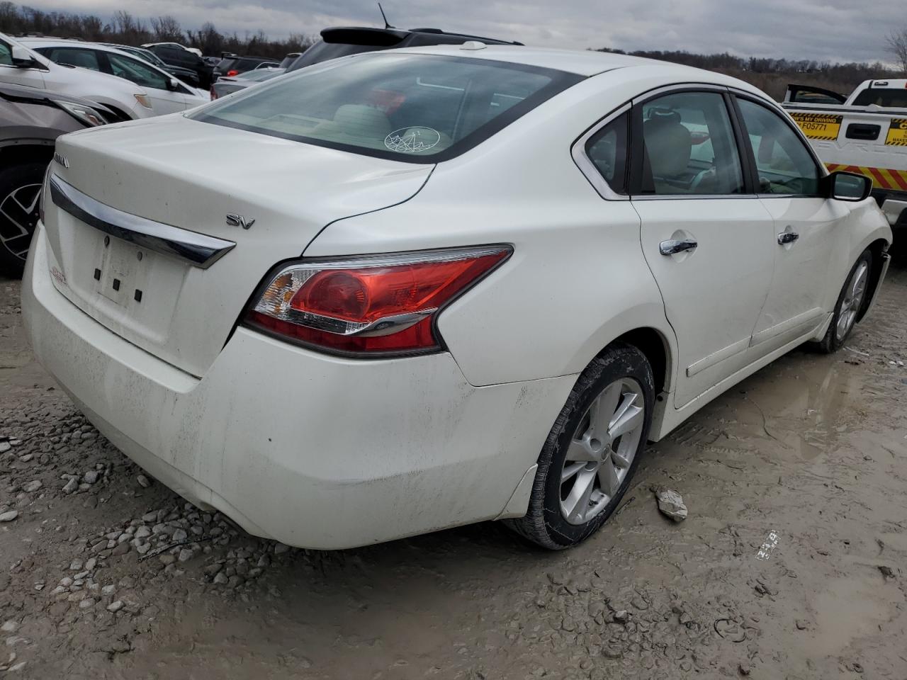 2015 Nissan Altima - Image 3