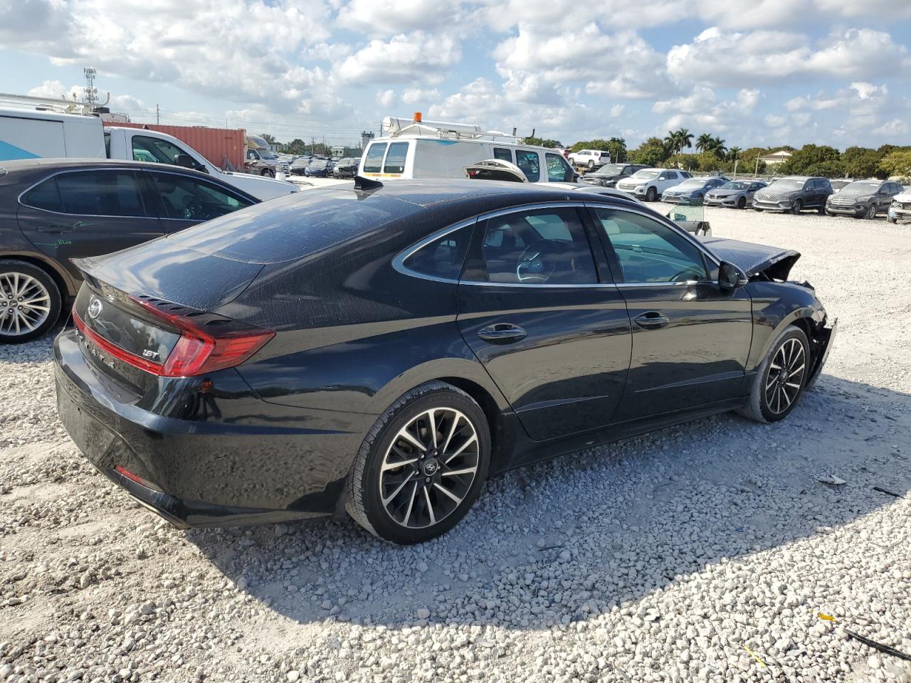 2020 Hyundai Sonata - Image 3