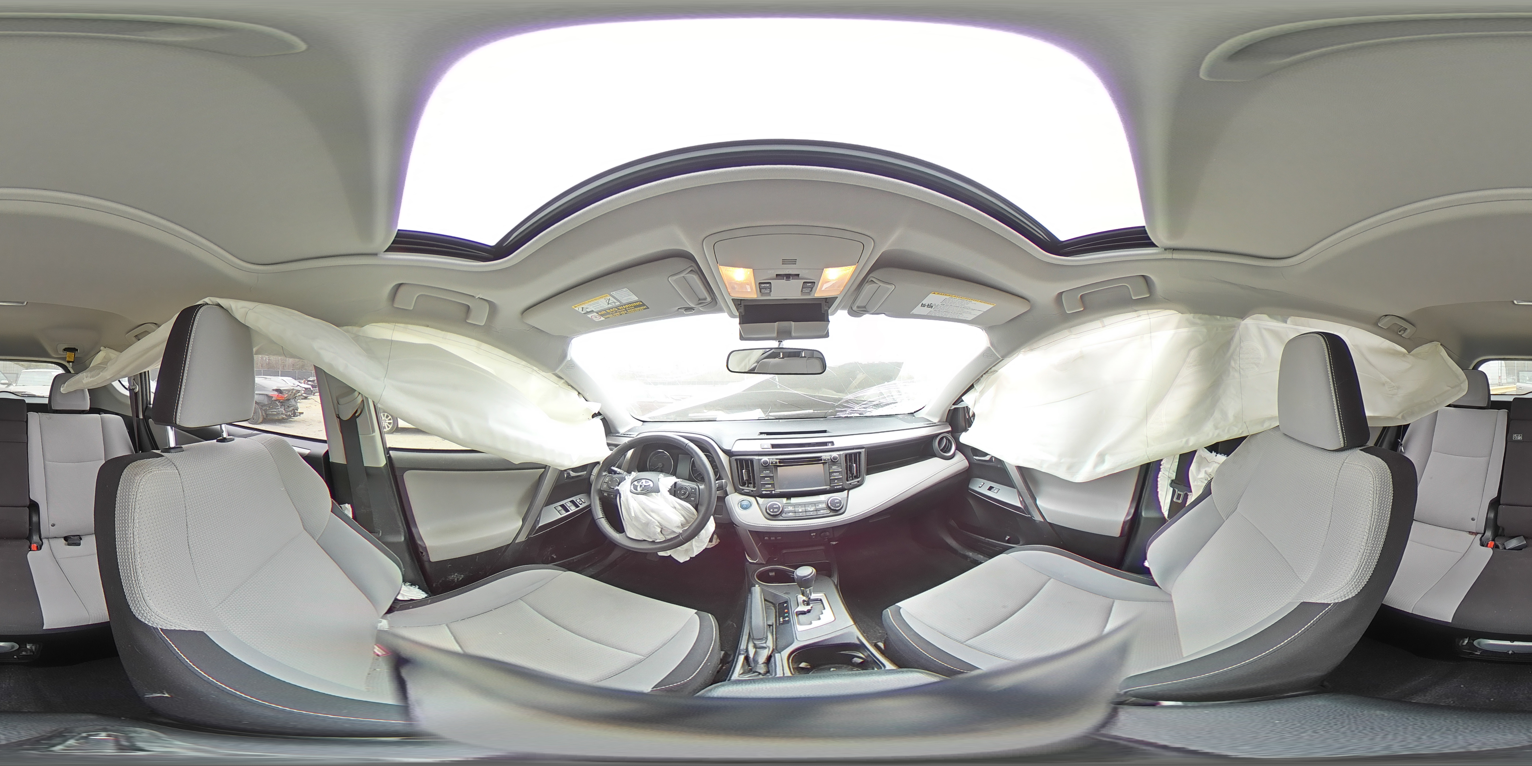 2016 Toyota RAV 4 - Image 13