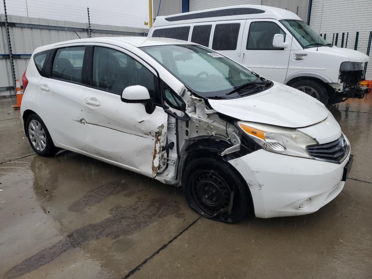 2014 Nissan Versa - Image 4
