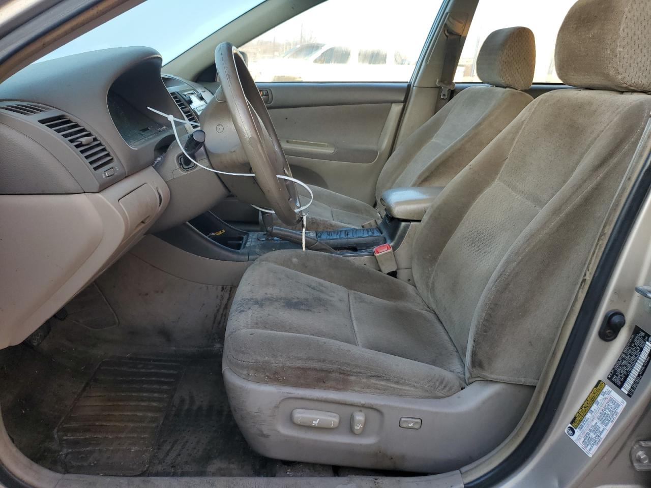 2004 Toyota Camry - Image 7