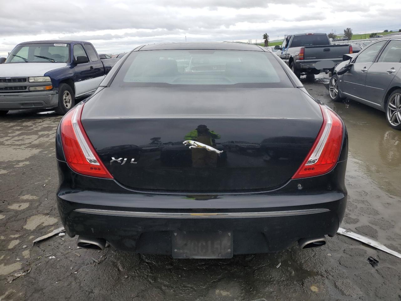 2011 Jaguar XJ - Image 6