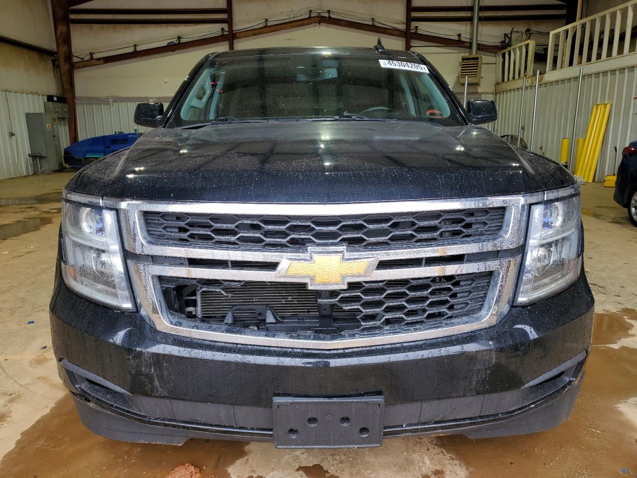 2017 Chevrolet Suburban - Image 5