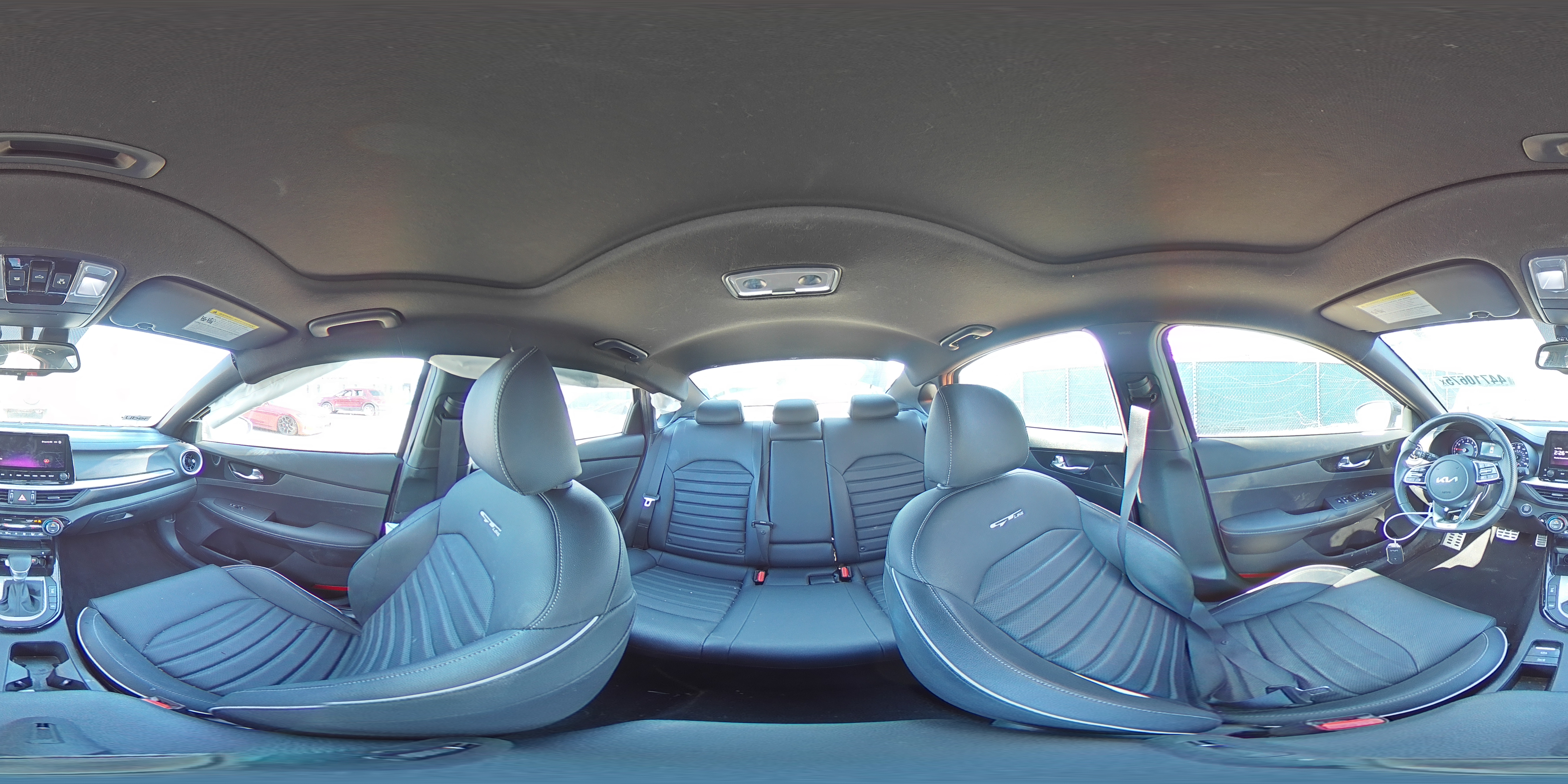 2024 Kia Forte - Image 13