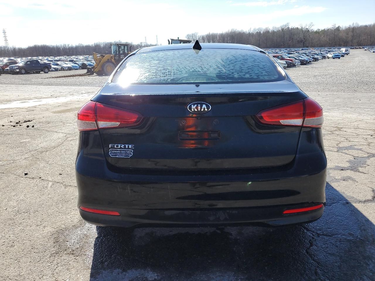 2018 Kia Forte - Image 6