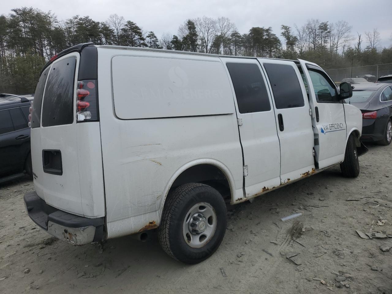2014 Chevrolet Express - Image 3
