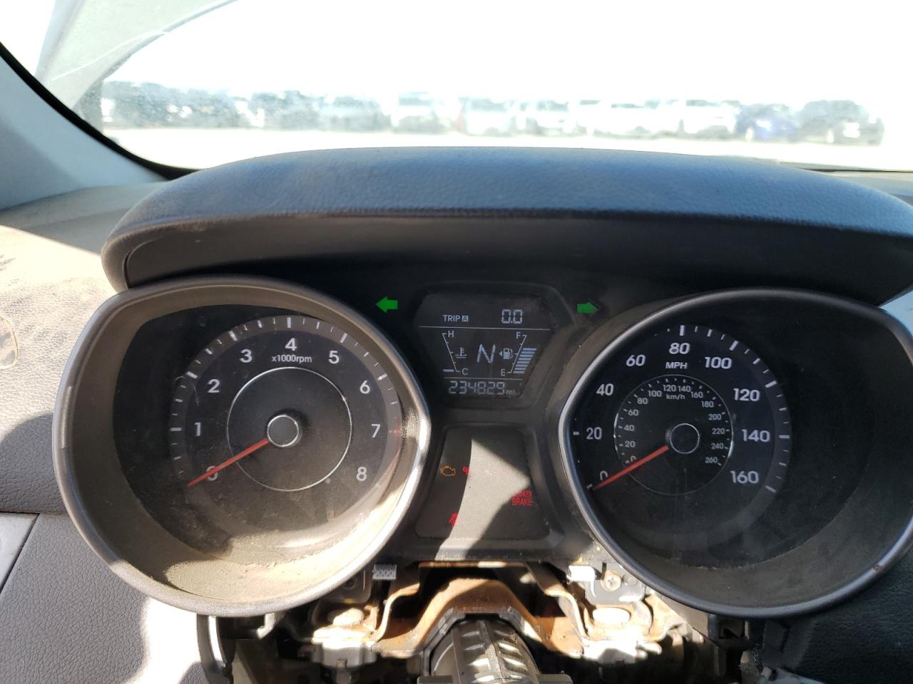 2014 Hyundai Elantra - Image 9