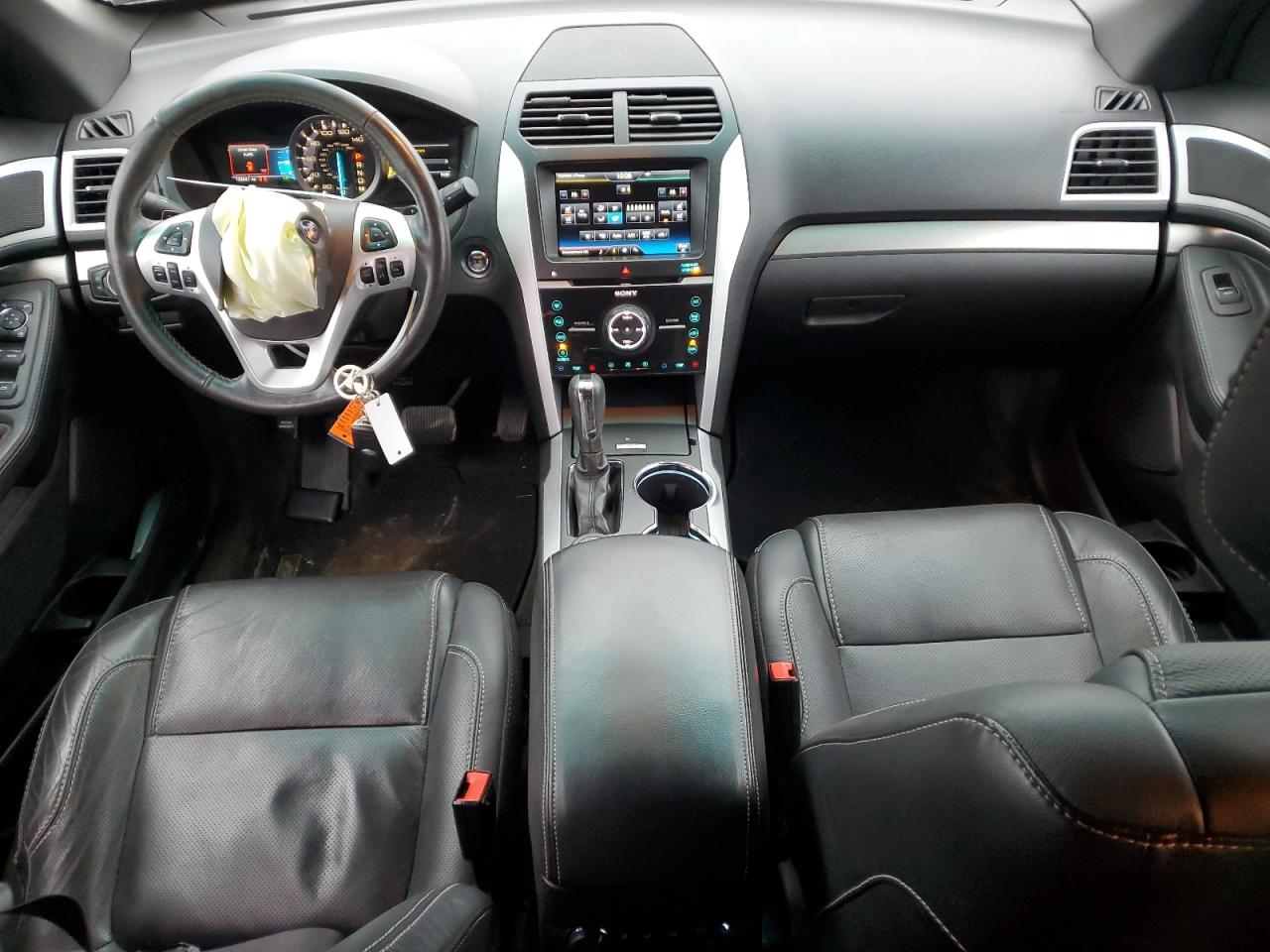 2014 Ford Explorer - Image 8