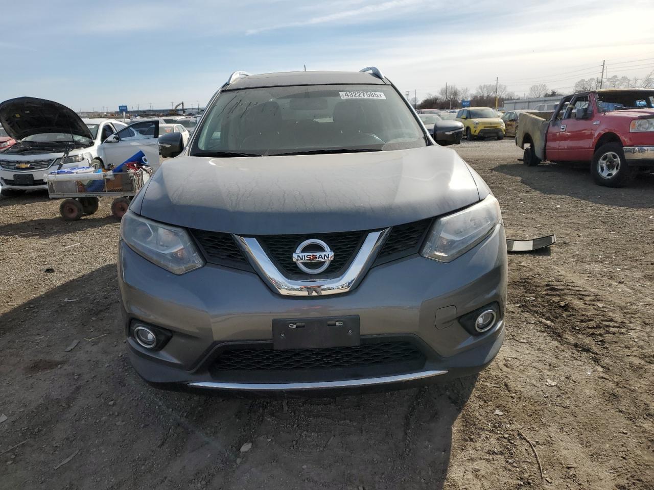 2015 Nissan Rogue - Image 5