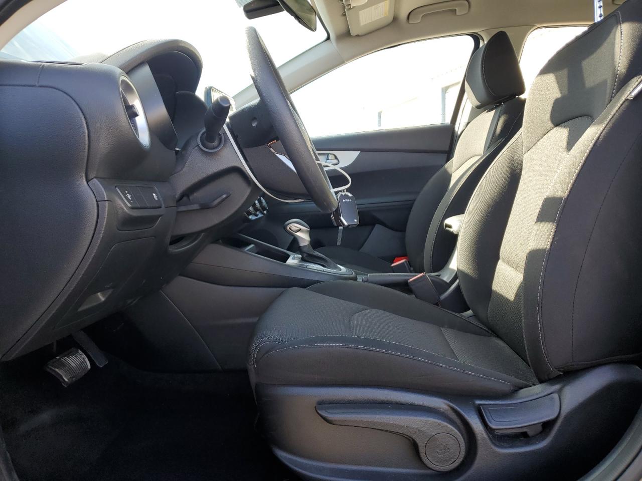 2024 Kia Forte - Image 7