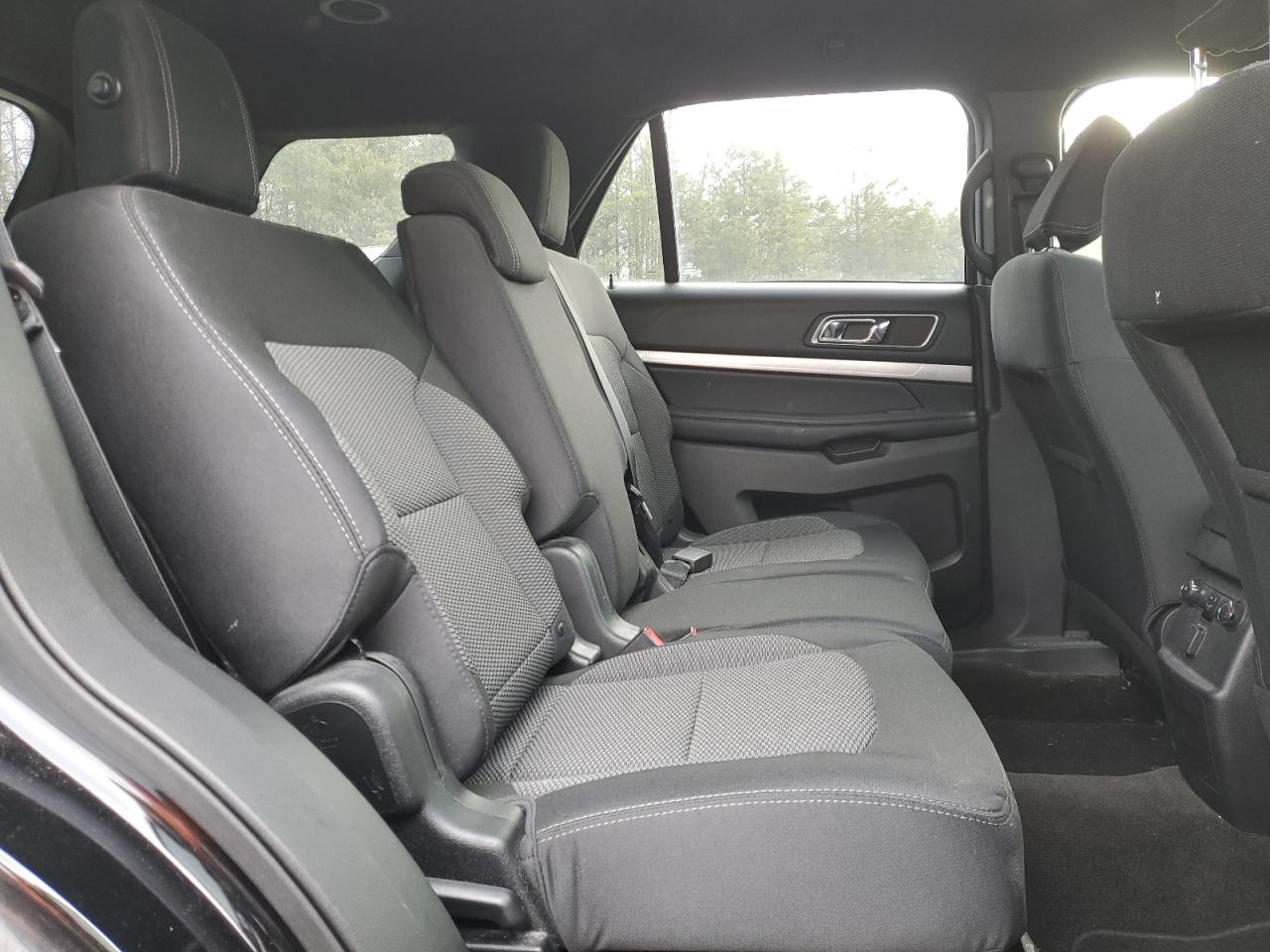2018 Ford Explorer - Image 11