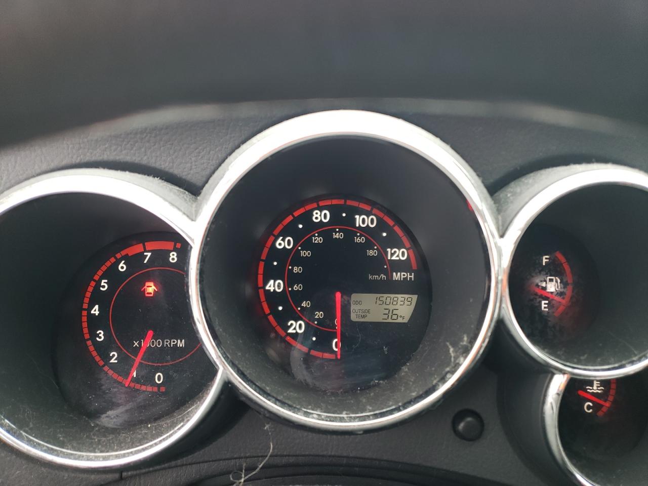 2006 Pontiac Vibe - Image 9