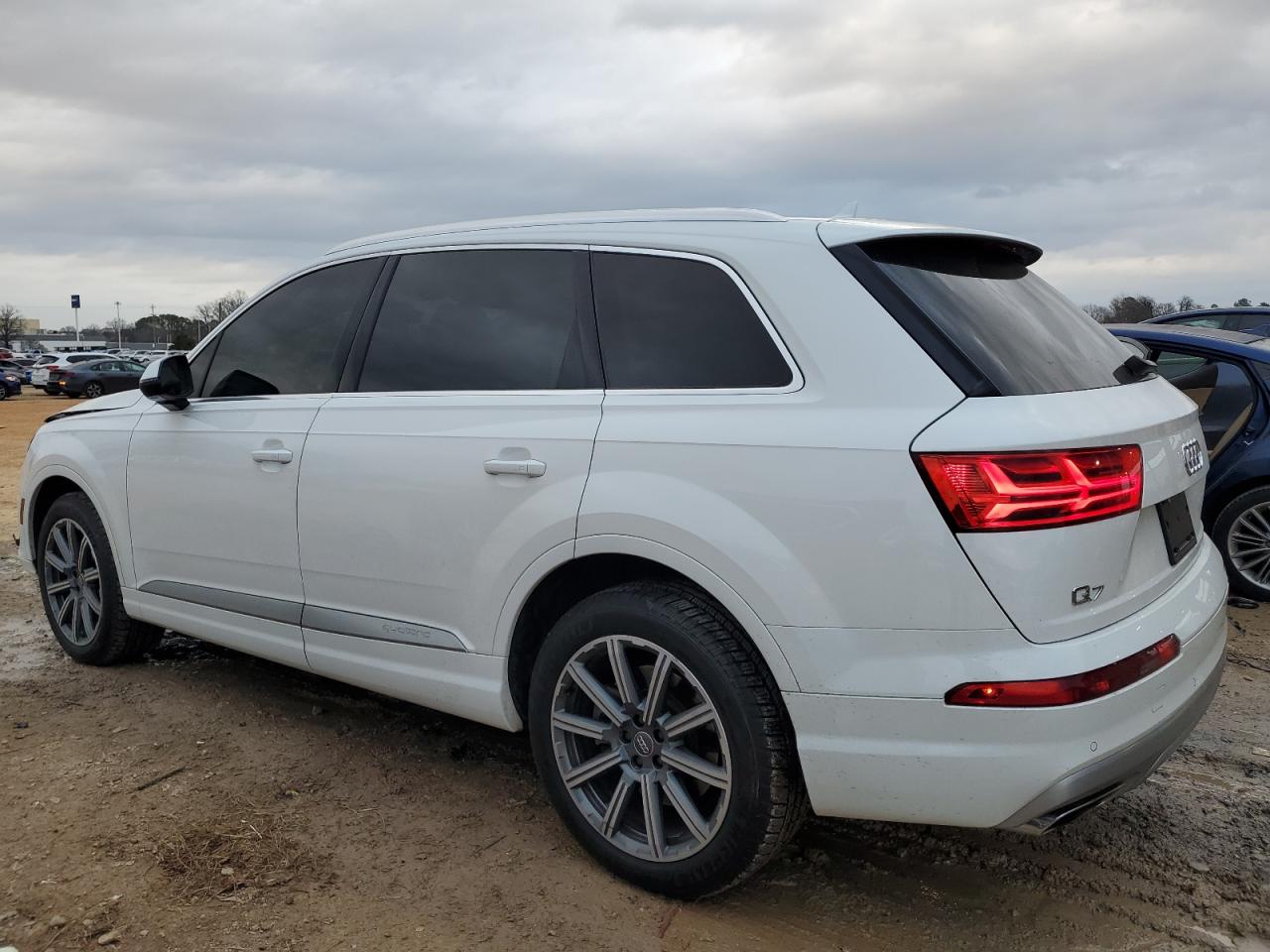 2018 Audi Q7 - Image 2