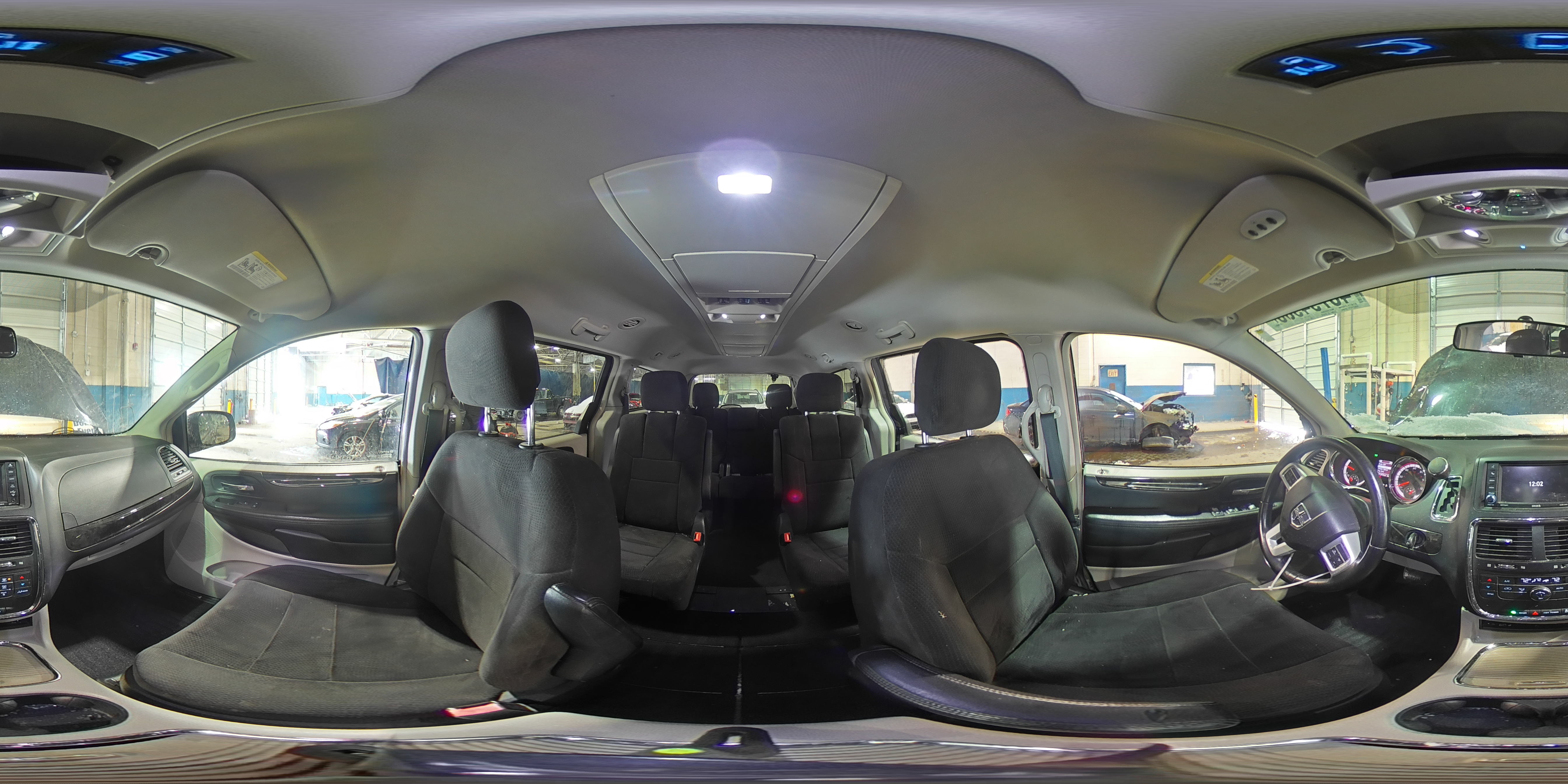 2012 Dodge Caravan - Image 15