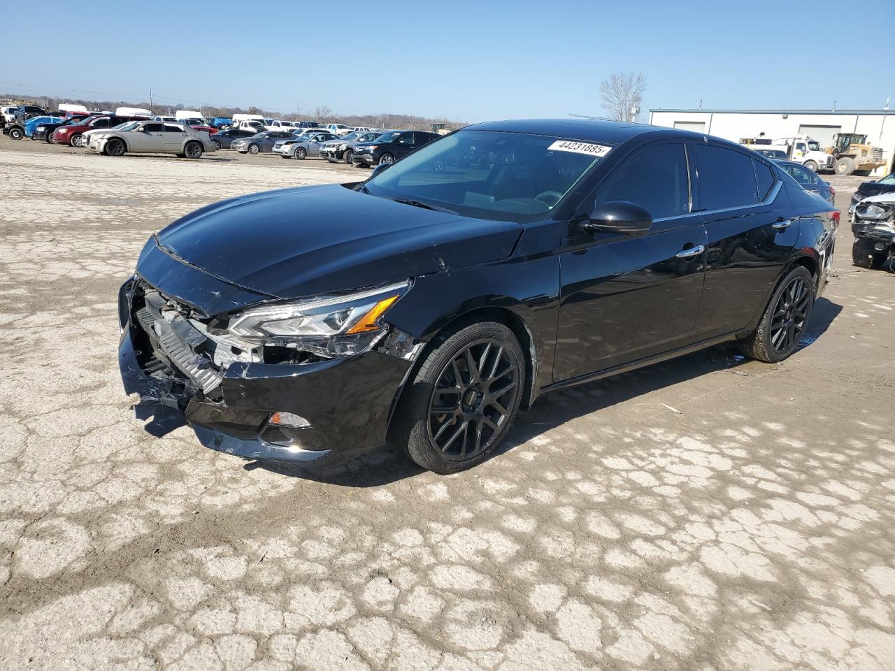 2020 Nissan Altima Platinum for Sale in Kansas City, KS - All Over