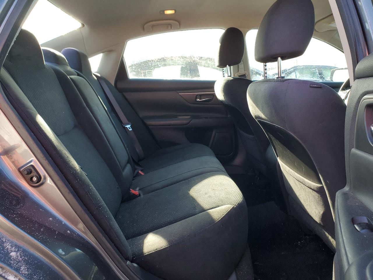 2015 Nissan Altima - Image 11