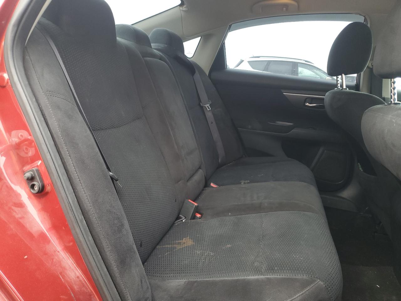 2015 Nissan Altima - Image 10