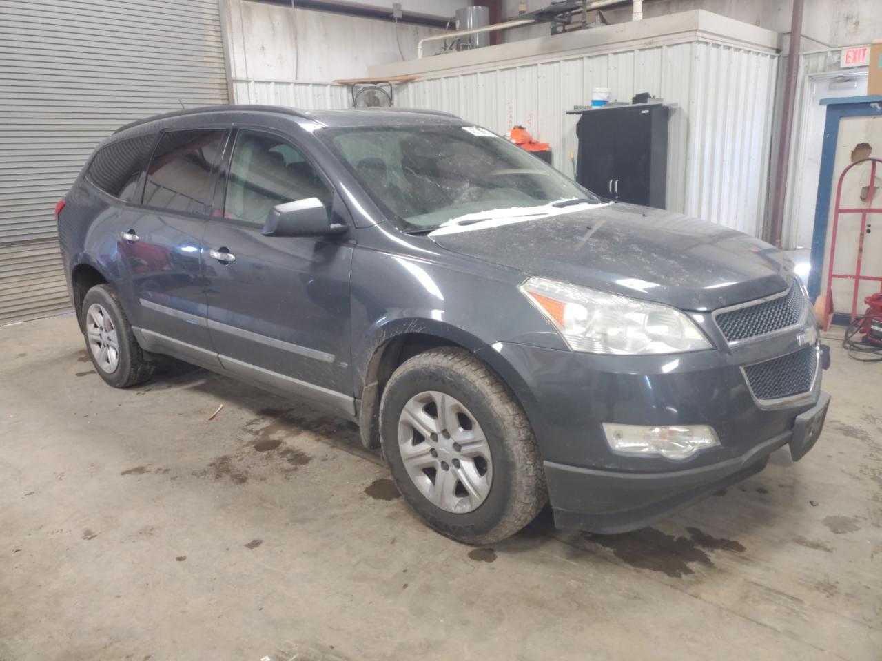 2009 Chevrolet Traverse - Image 4