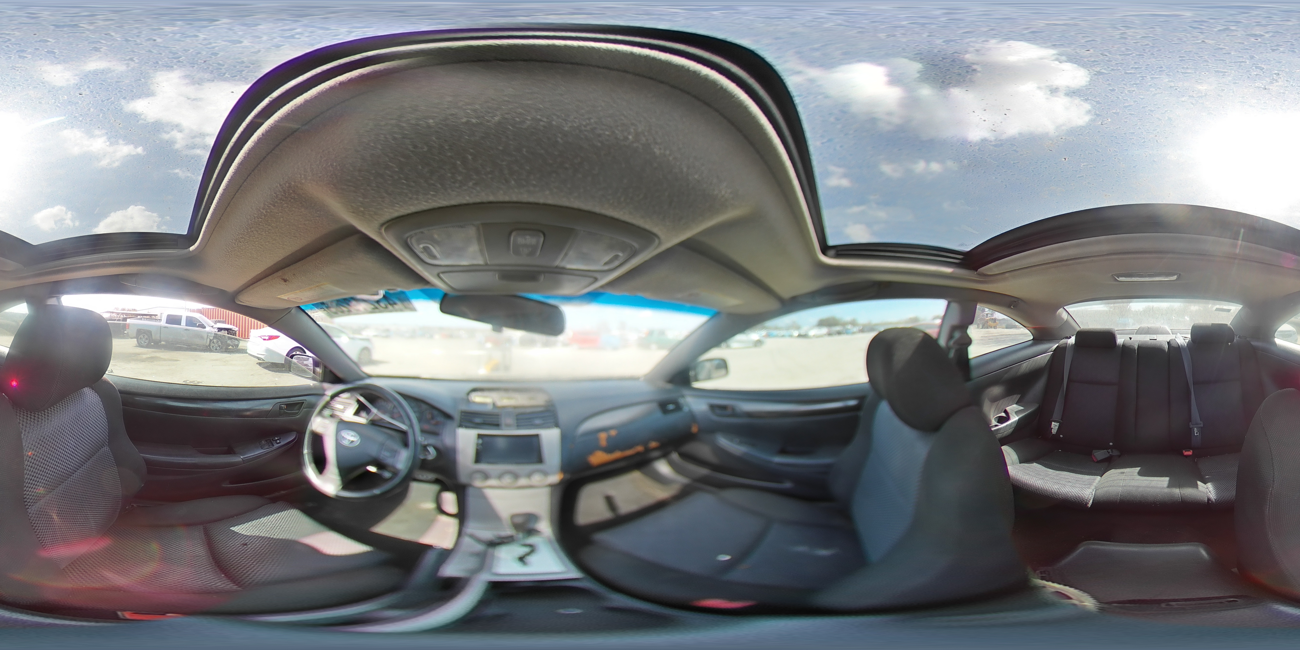 2005 Toyota Camry Solara - Image 12