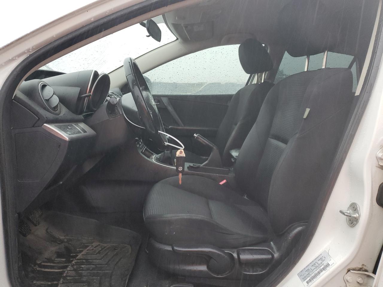 2012 Mazda 3 - Image 7