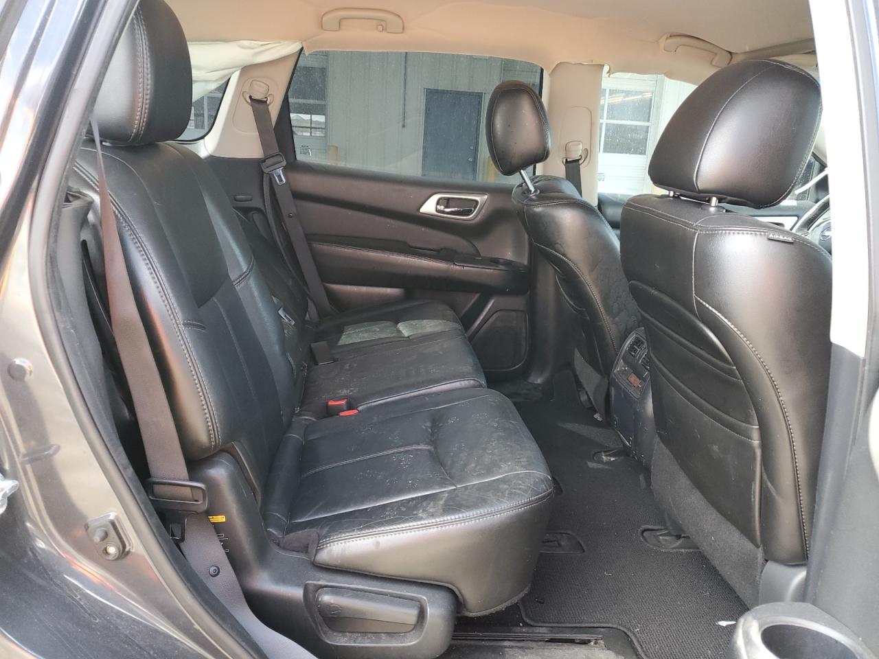 2013 Nissan Pathfinder - Image 11