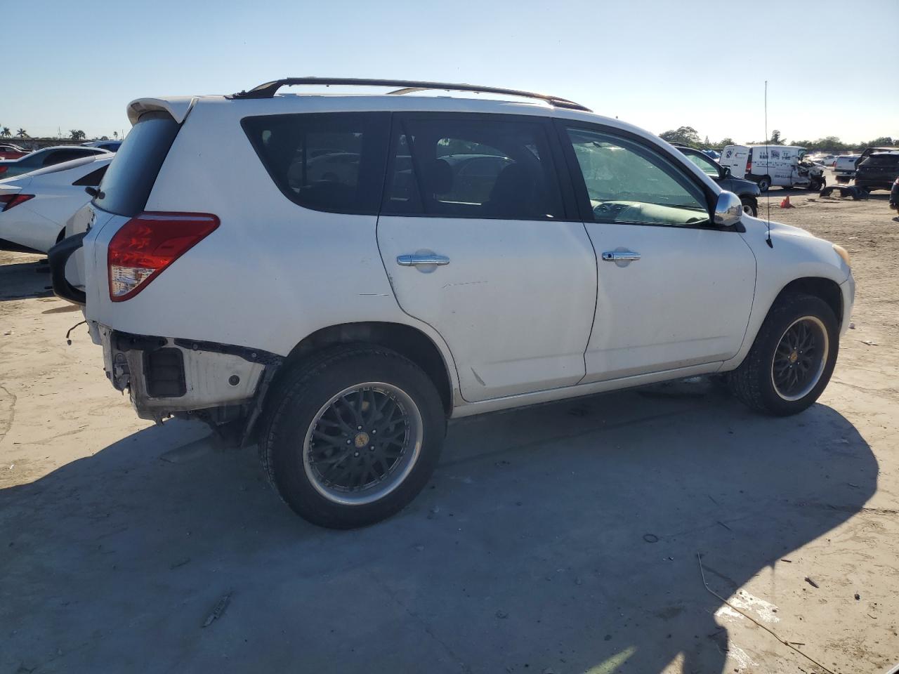 2008 Toyota RAV 4 - Image 3