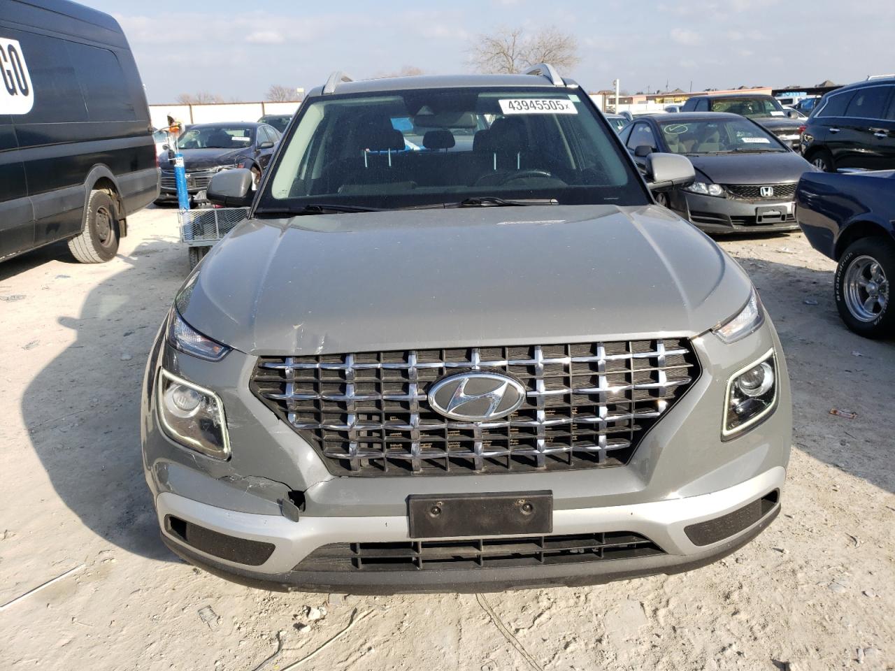 2020 Hyundai Venue - Image 5