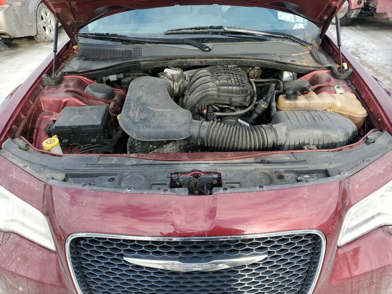 2016 Chrysler 300 - Image 11