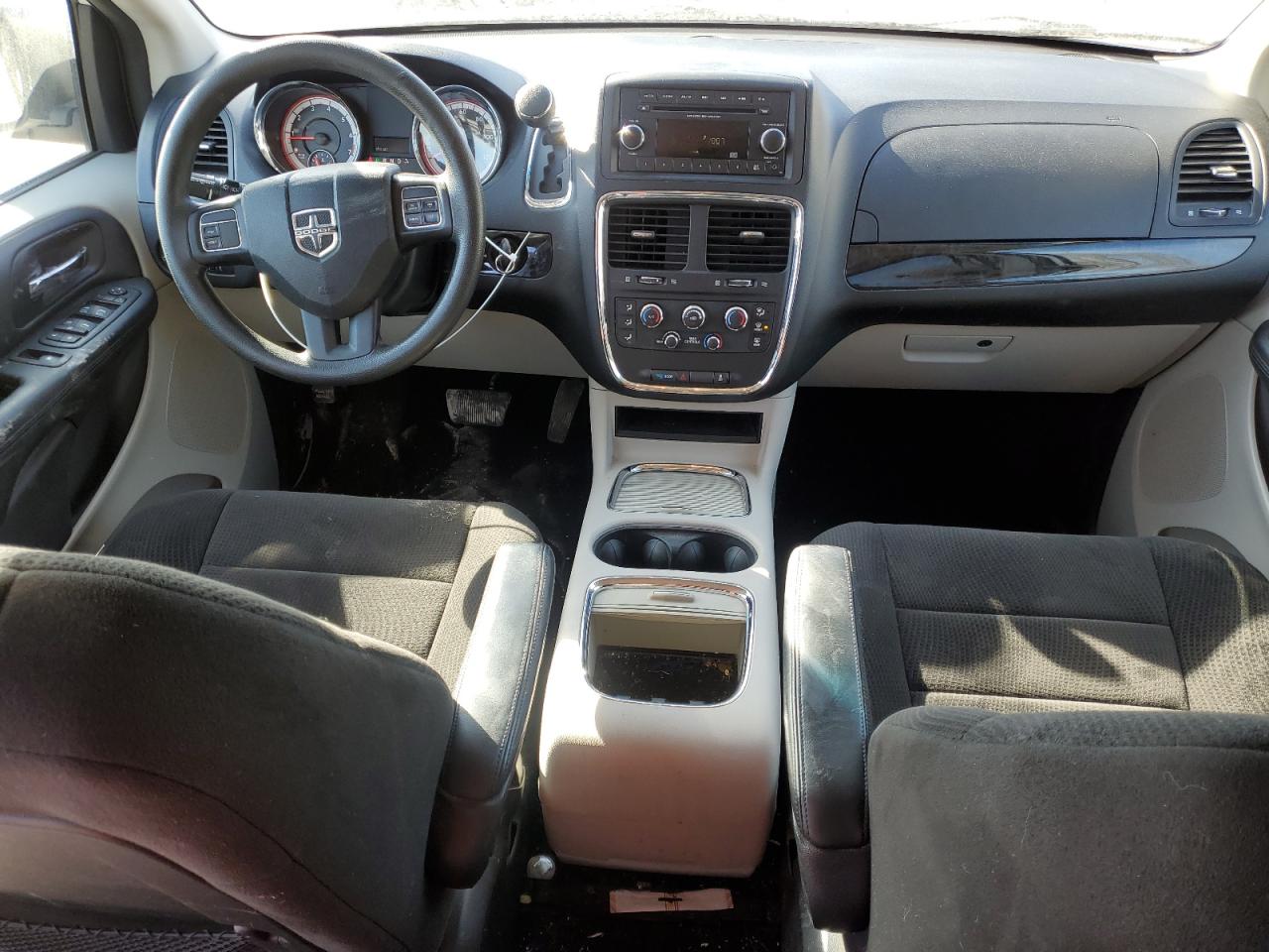 2012 Dodge Caravan - Image 8