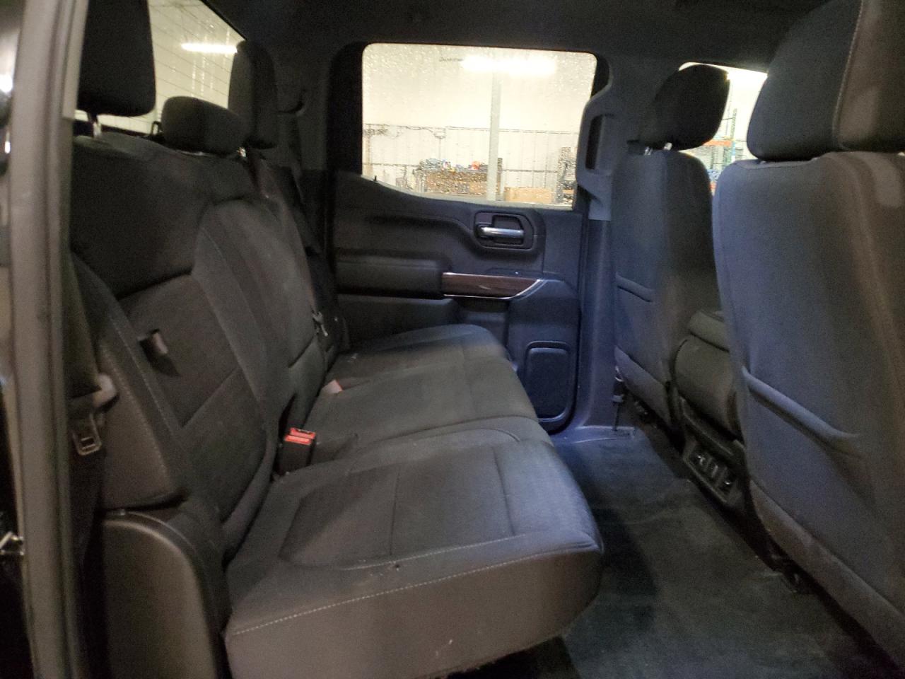 2021 Chevrolet Silverado - Image 10
