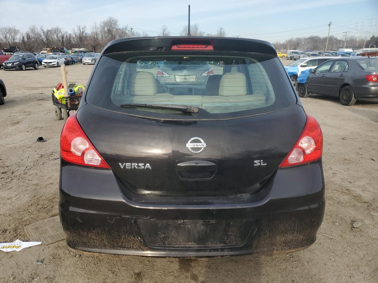 2011 Nissan Versa - Image 6