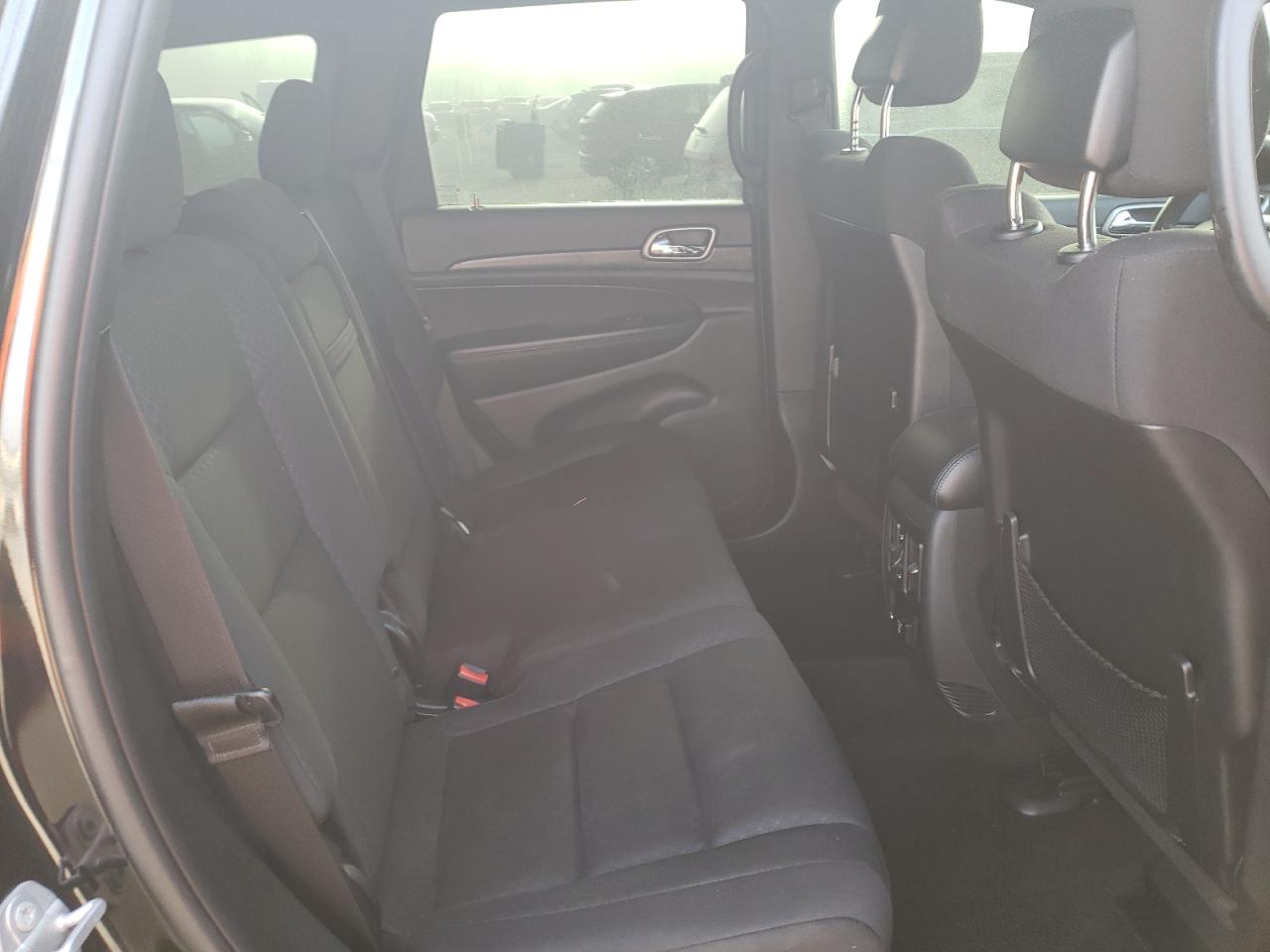 2018 Jeep Grand Cherokee - Image 11