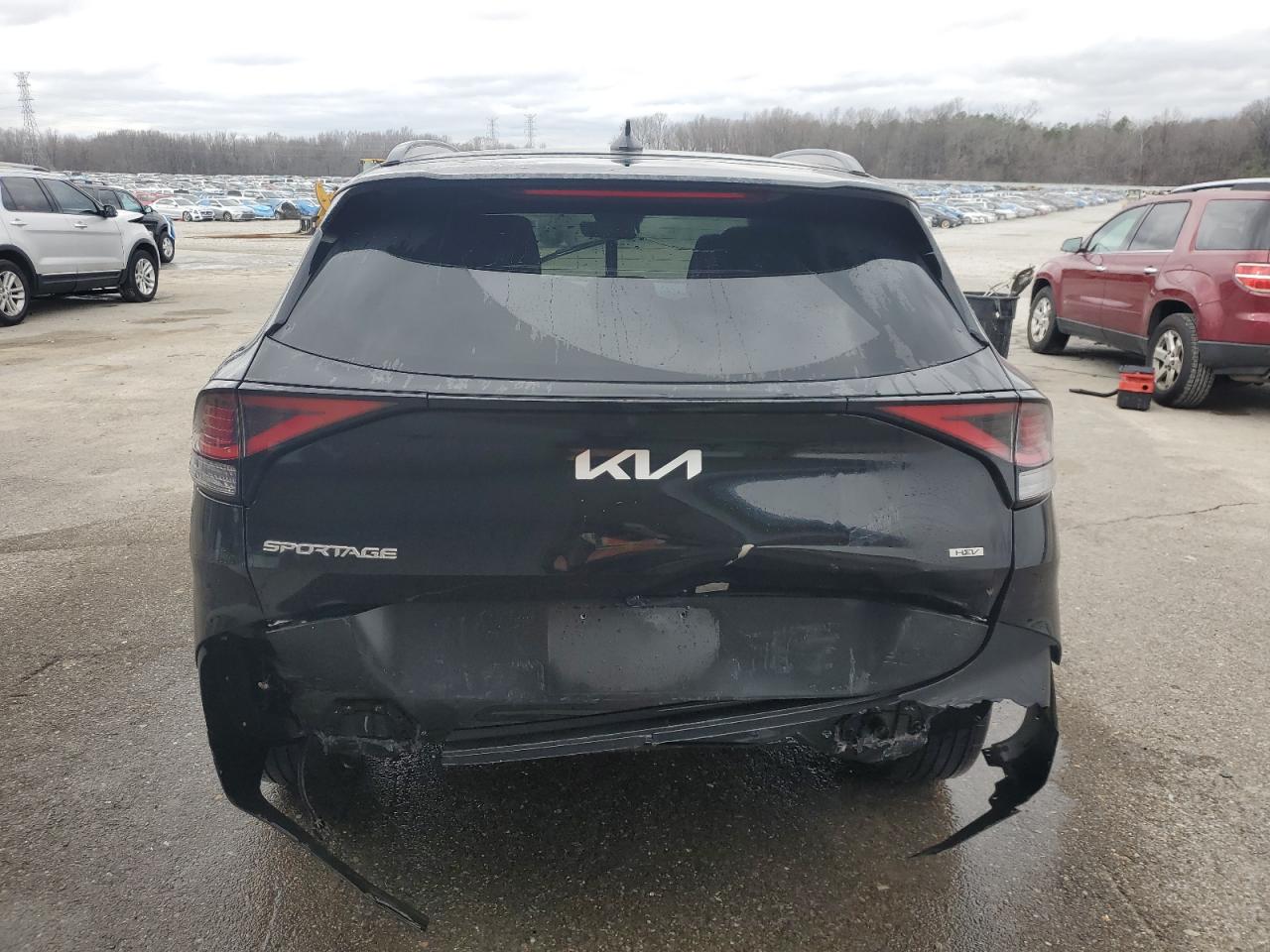 2023 Kia Sportage - Image 6