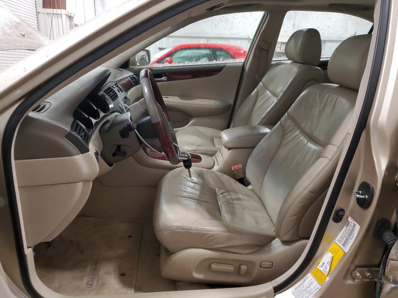 2002 Lexus ES - Image 7