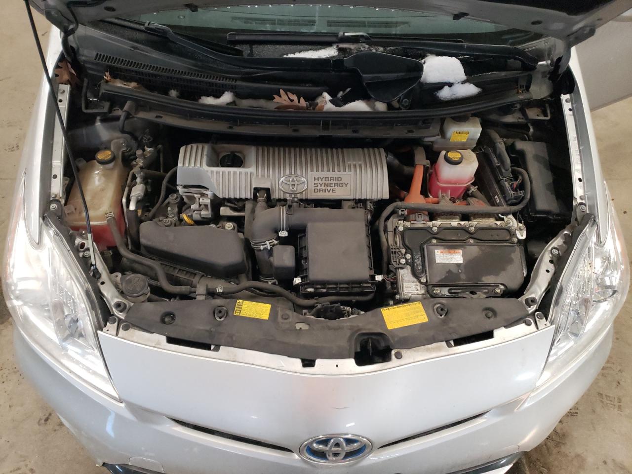 2013 Toyota Prius - Image 13