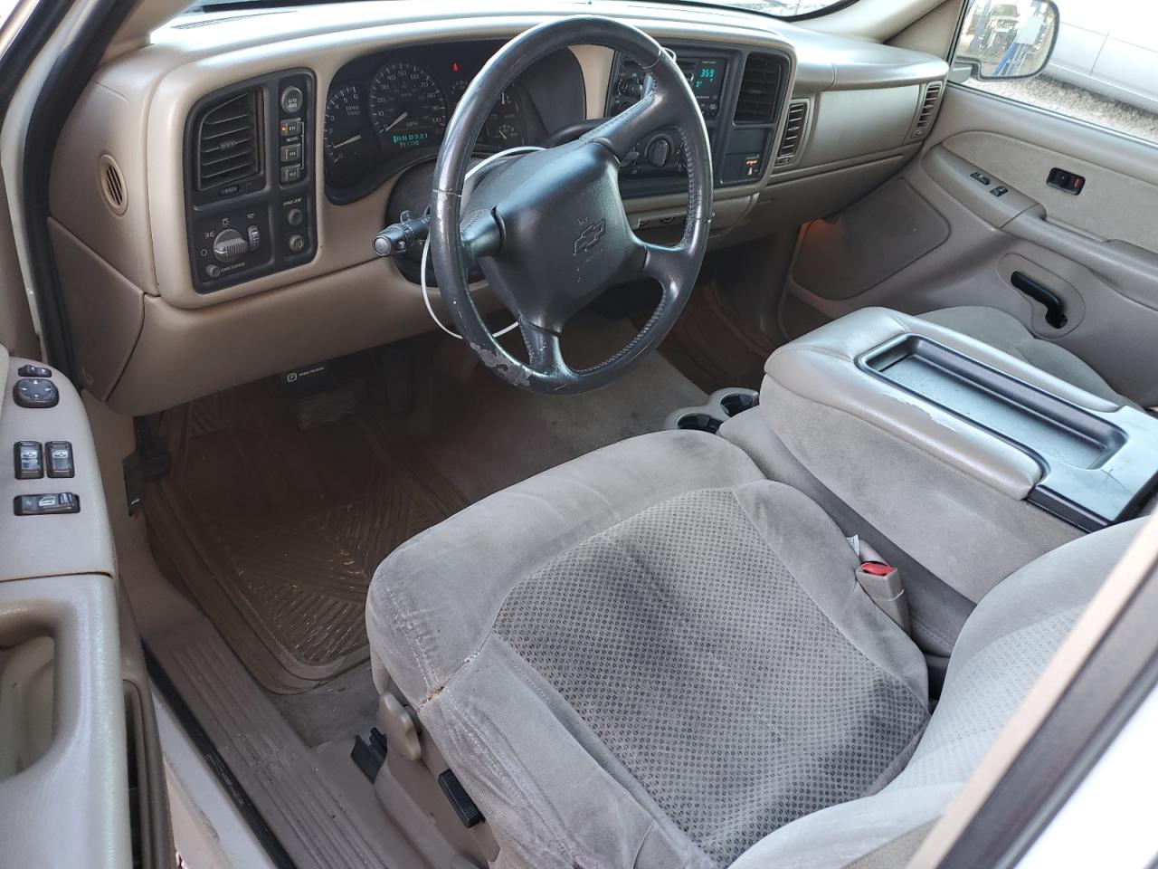 2002 Chevrolet Silverado - Image 8