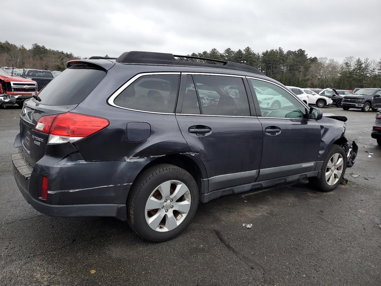 2011 Subaru Outback - Image 3