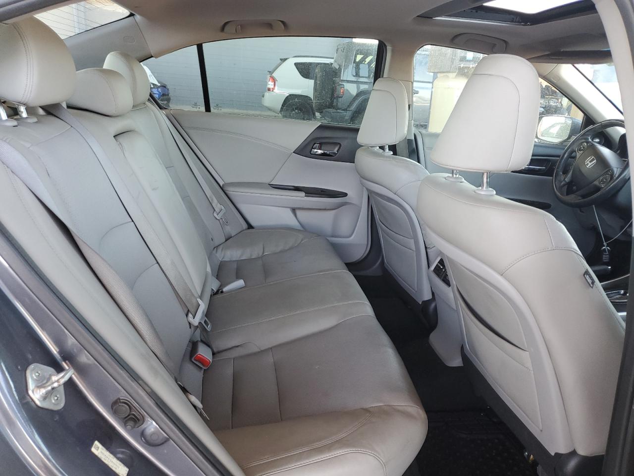 2013 Honda Accord - Image 11