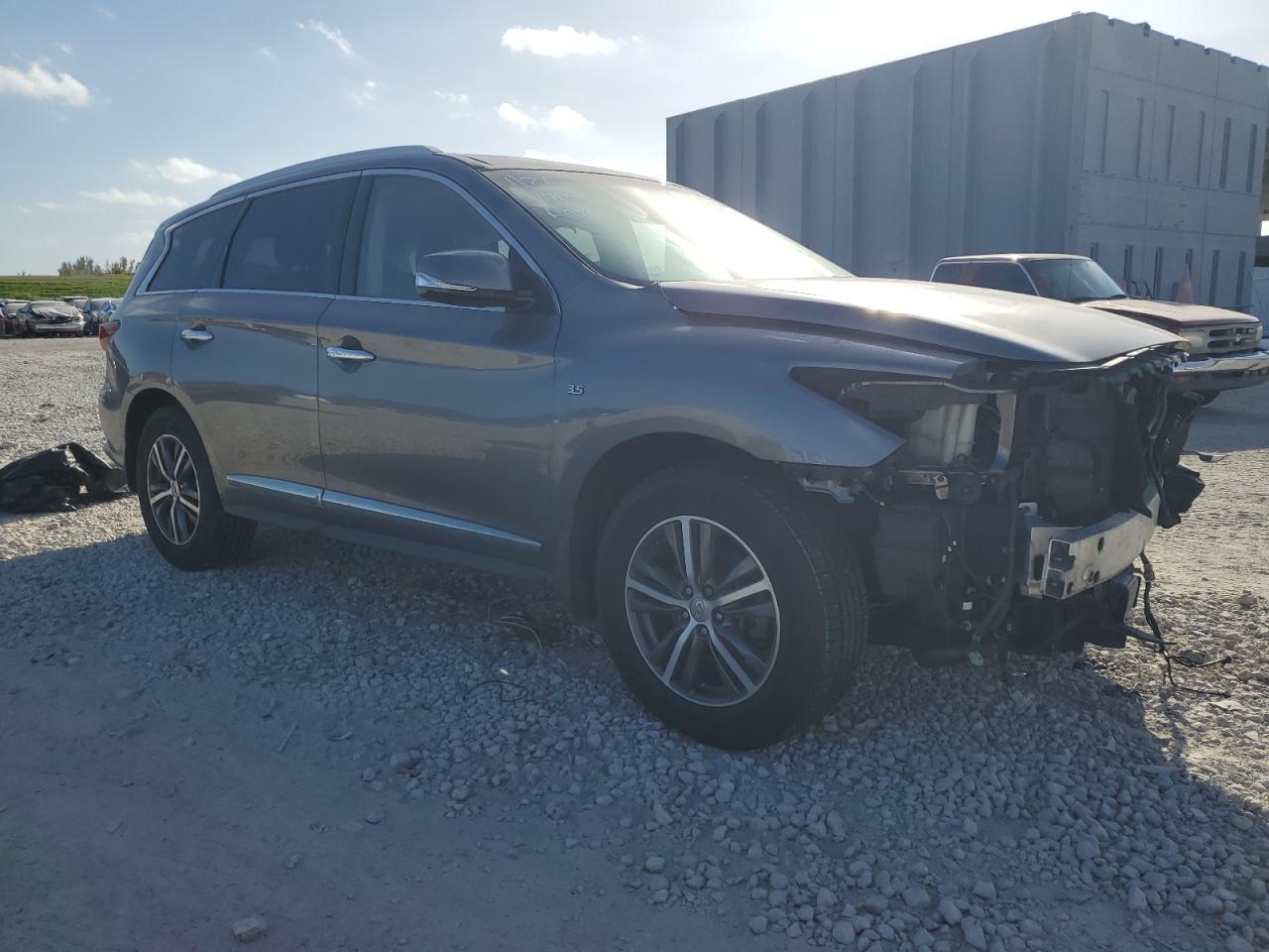 2017 Infiniti QX60 - Image 4