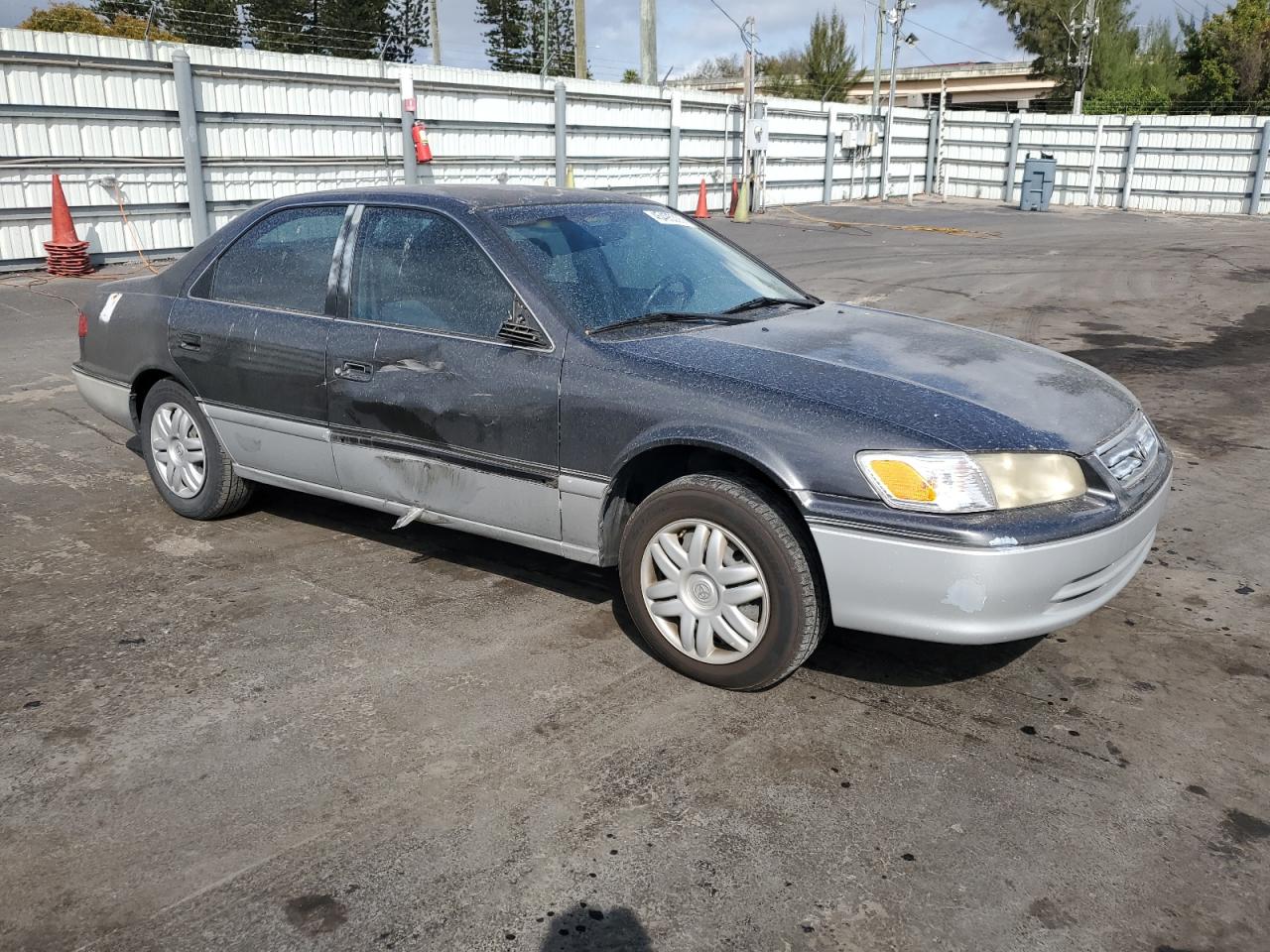 2001 Toyota Camry - Image 4