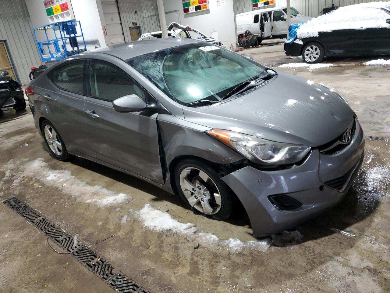 2013 Hyundai Elantra - Image 4