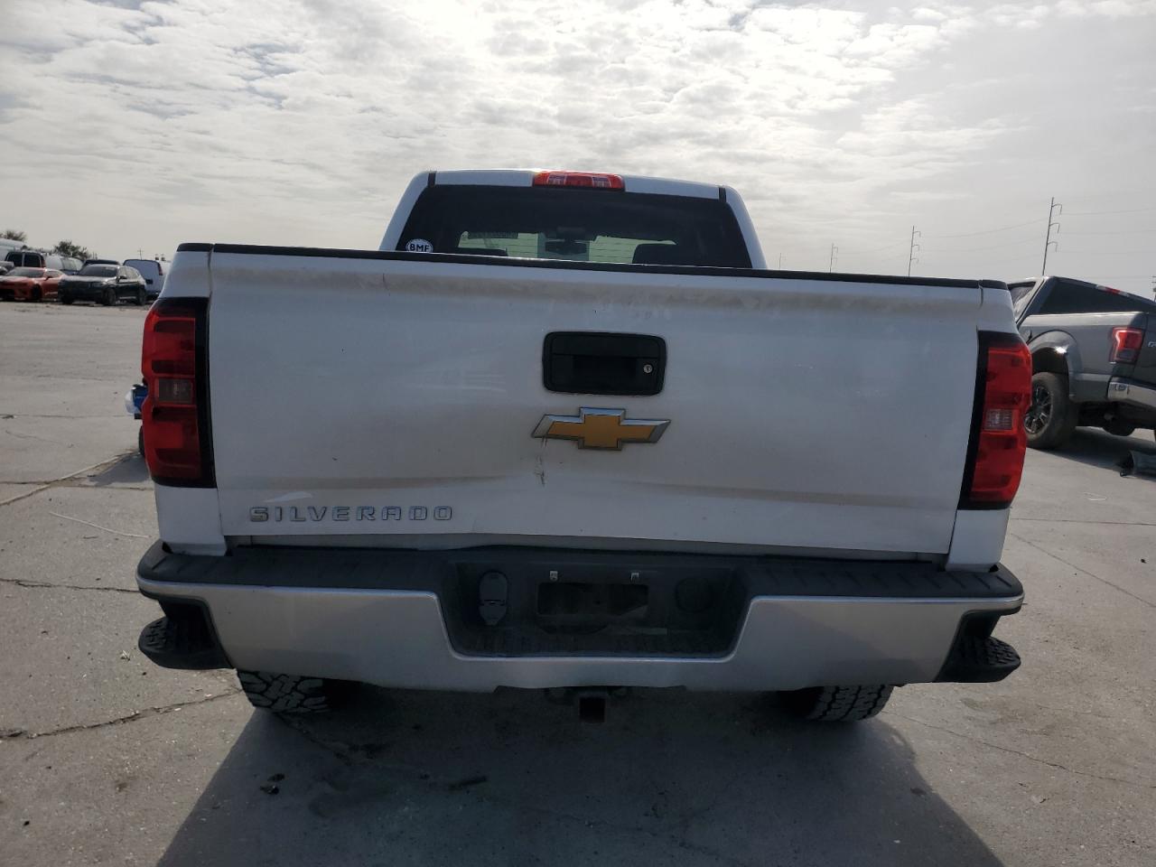 2015 Chevrolet Silverado - Image 6