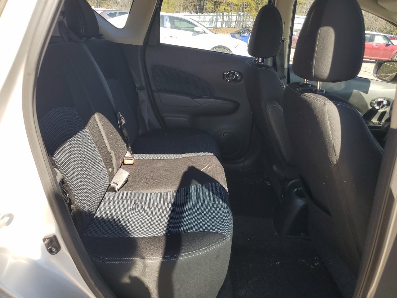 2015 Nissan Versa - Image 10