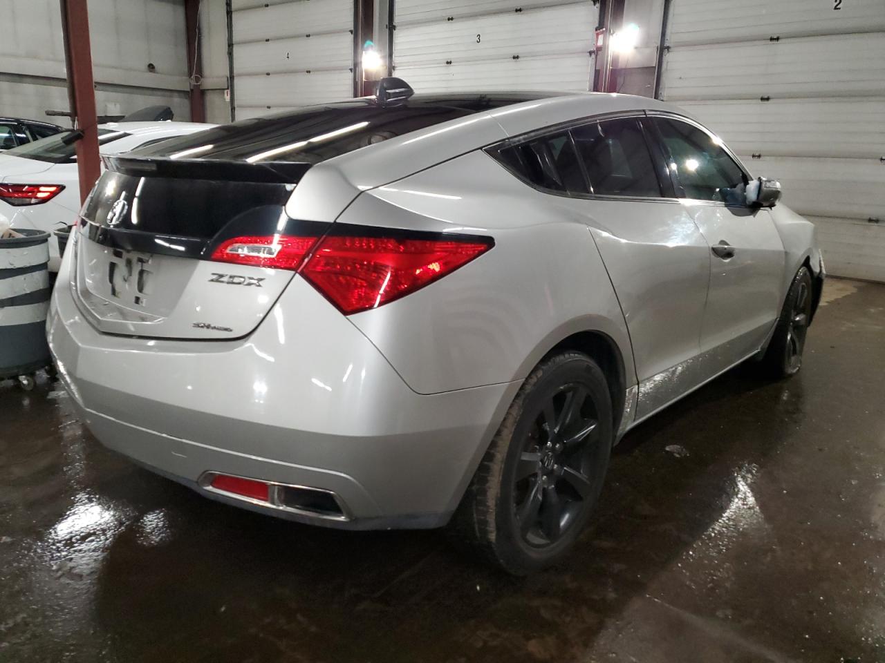 2010 Acura ZDX - Image 3