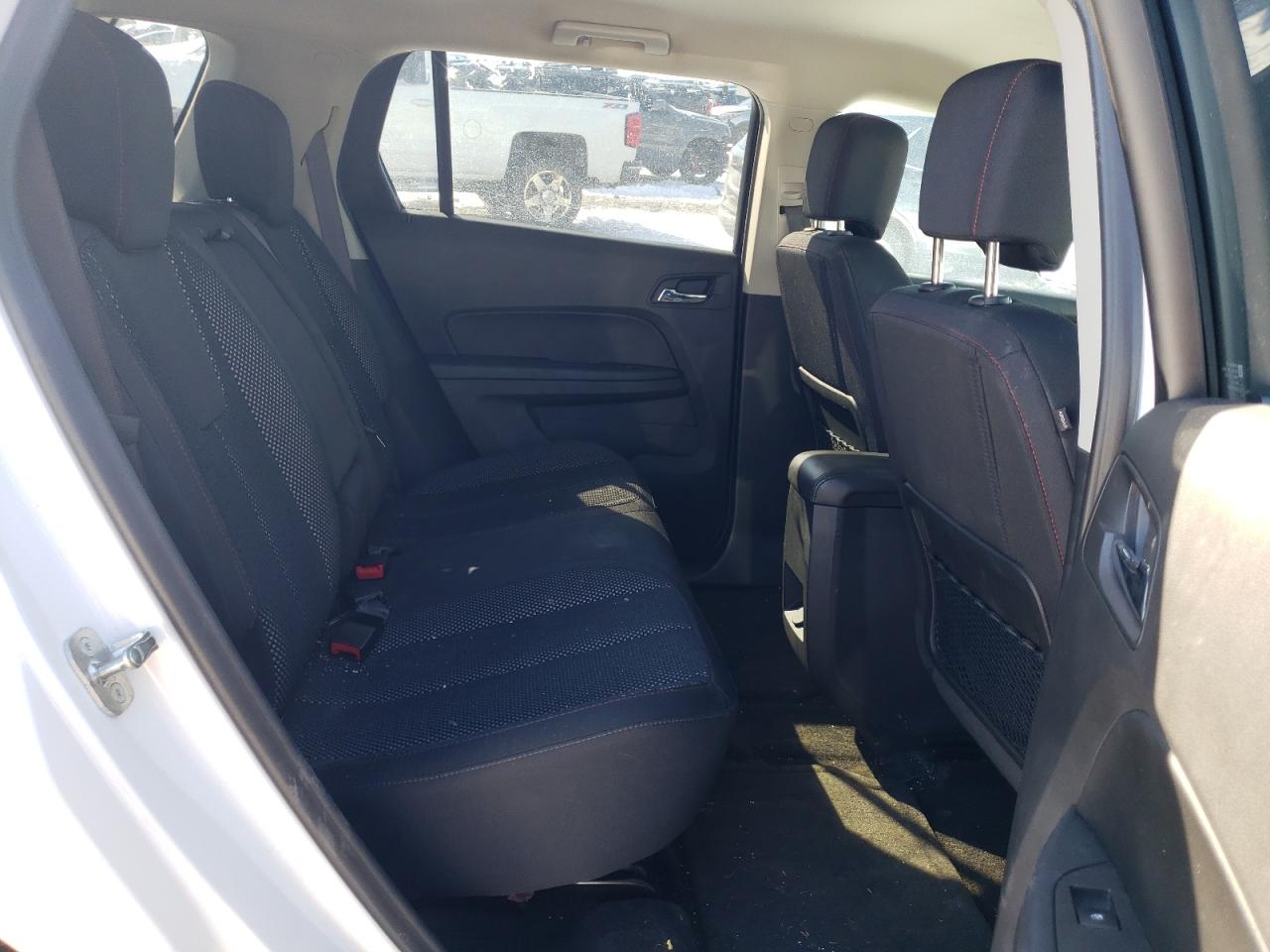 2017 GMC Terrain - Image 11