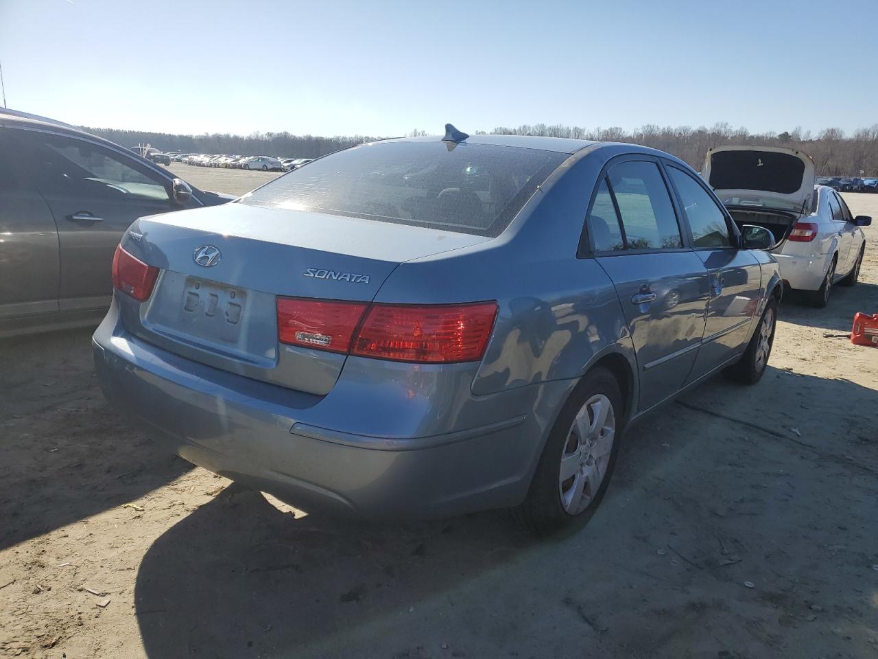 2009 Hyundai Sonata - Image 3